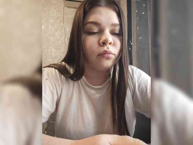 Karina-15 webcam