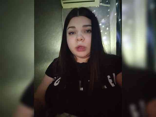 Karina-15 webcam