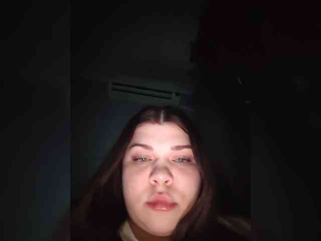 Karina-15 webcam
