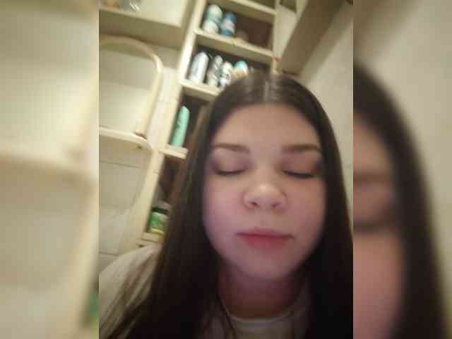 Karina-15 webcam