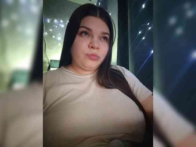 Karina-15 webcam