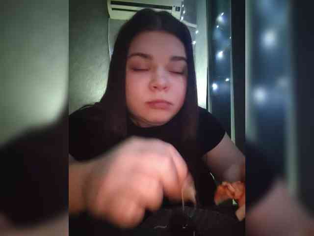 Karina-15 webcam