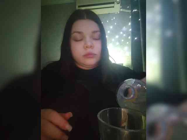 Karina-15 webcam
