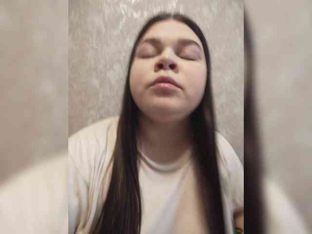Karina-15 webcam
