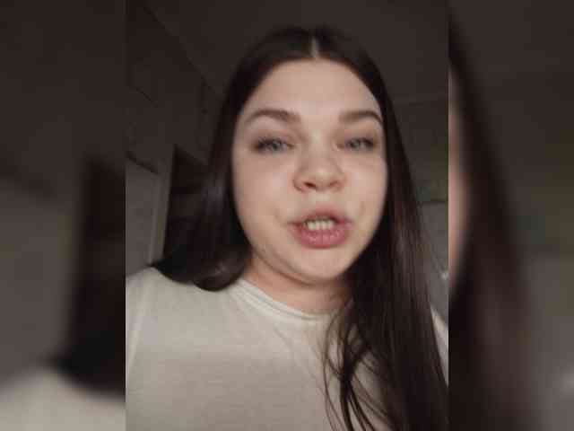 Karina-15 webcam