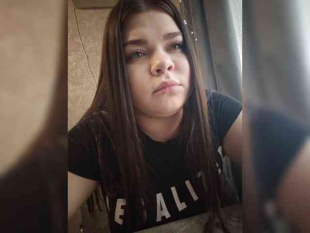 Karina-15 webcam