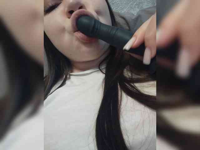 Karina-15 webcam