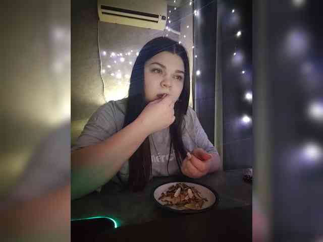 Karina-15 webcam