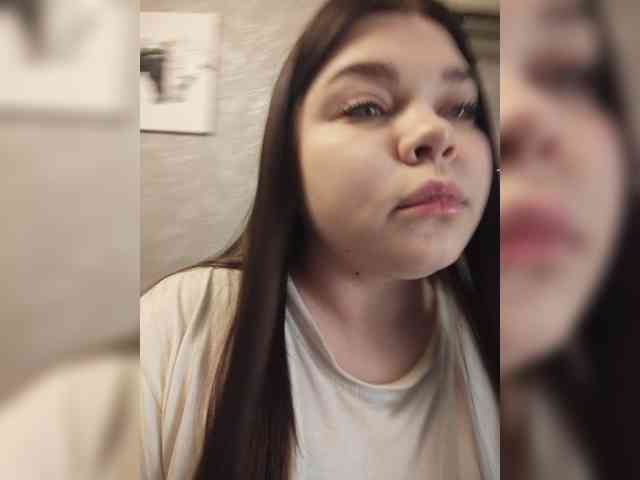 Karina-15 webcam