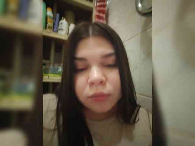 Karina-15 webcam