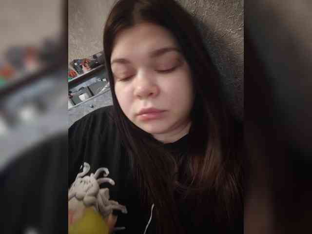 Karina-15 webcam