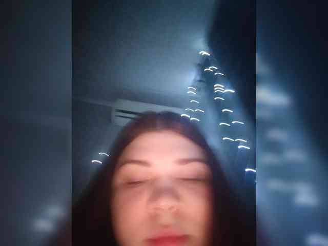 Karina-15 webcam
