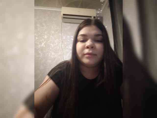 Karina-15 webcam