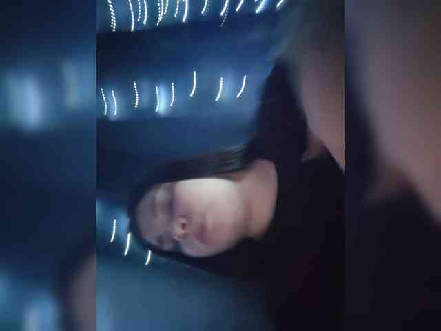 Karina-15 webcam