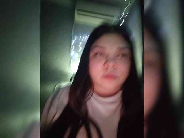 Karina-15 webcam