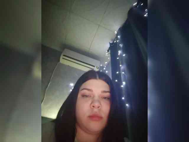 Karina-15 webcam