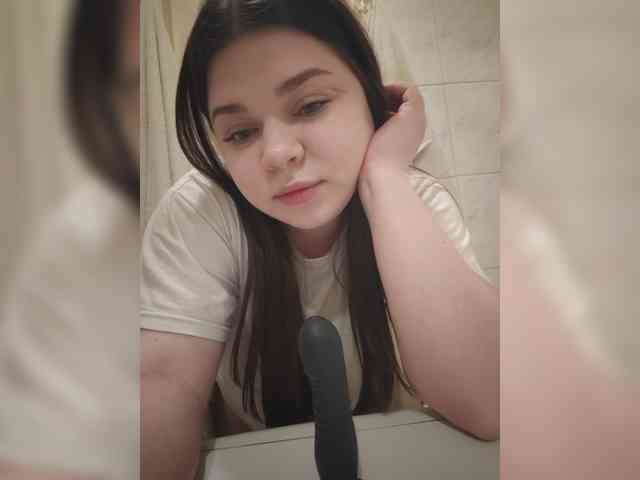 Karina-15 webcam