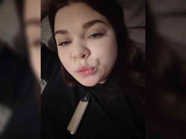 Karina-15 webcam