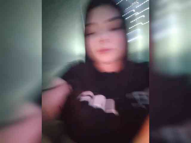 Karina-15 webcam