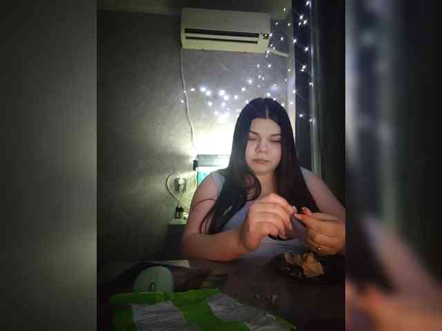 Karina-15 webcam