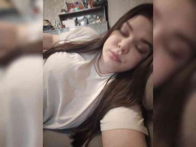 Karina-15 webcam