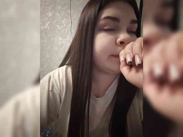 Karina-15 webcam