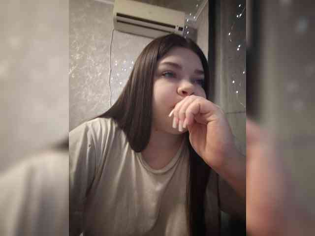 Karina-15 webcam