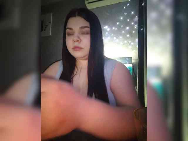 Karina-15 webcam