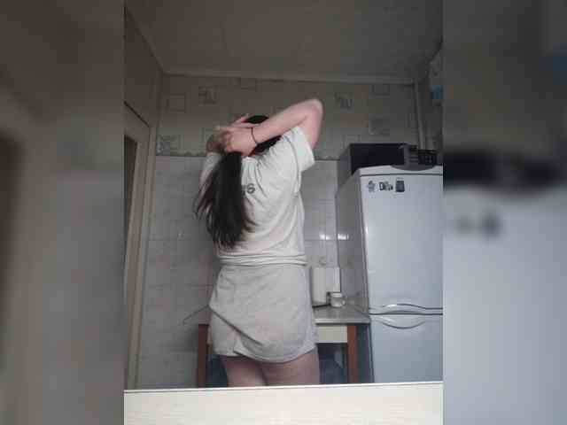 Karina-15 webcam