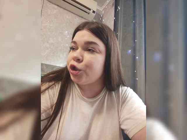 Karina-15 webcam