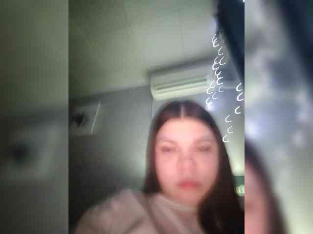Karina-15 webcam
