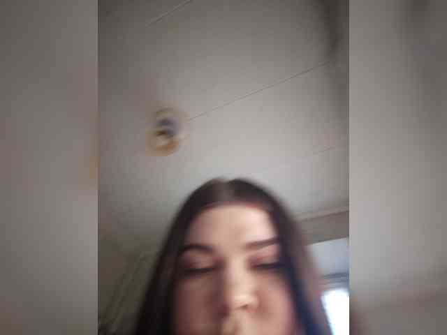 Karina-15 webcam