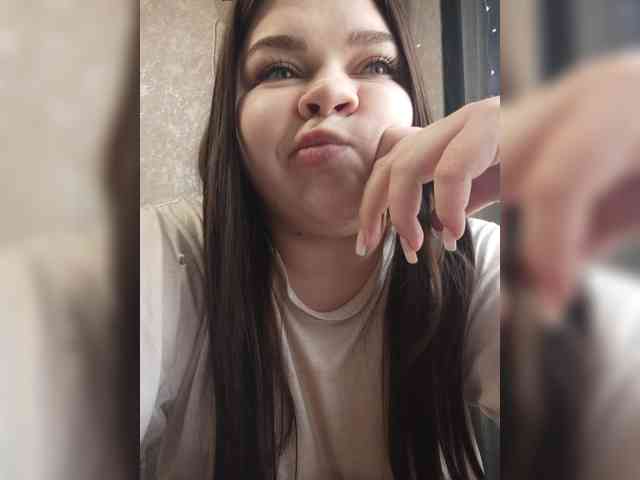 Karina-15 webcam