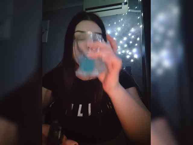 Karina-15 webcam