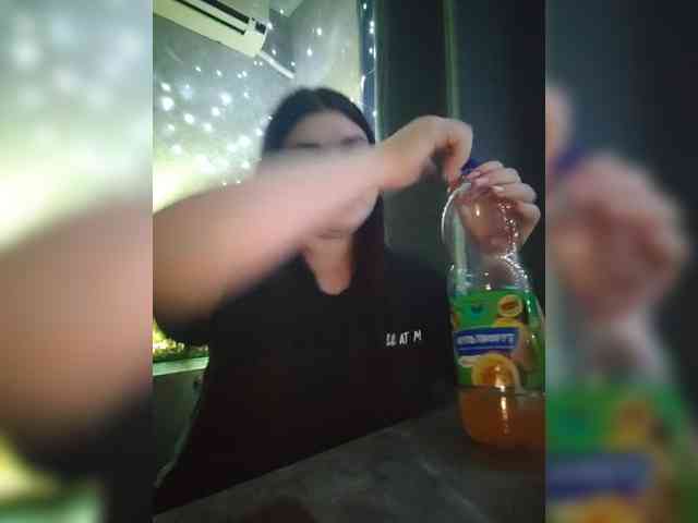 Karina-15 webcam