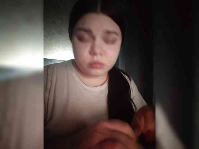 Karina-15 webcam