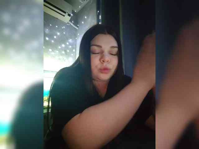 Karina-15 webcam
