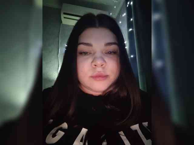 Karina-15 webcam