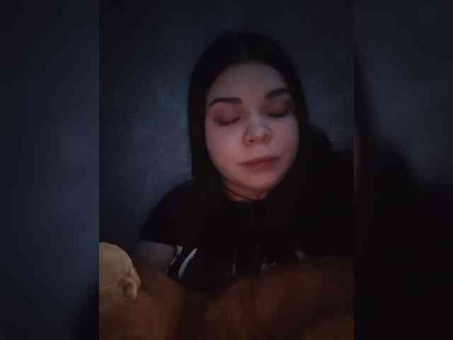 Karina-15 webcam