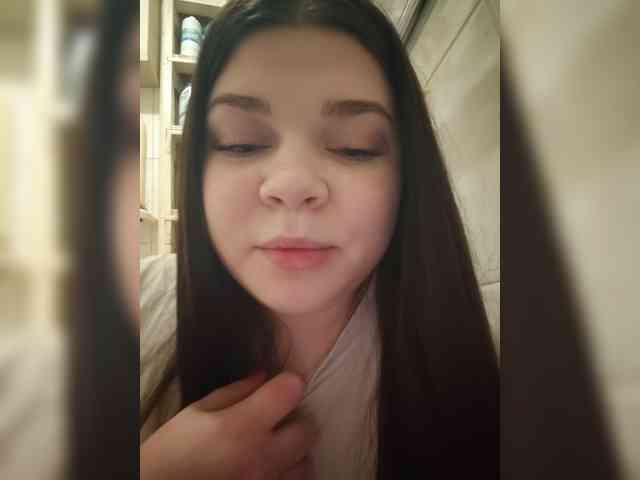 Karina-15 webcam