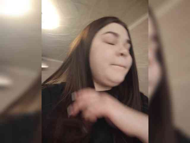 Karina-15 webcam