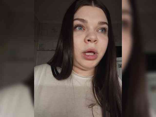 Karina-15 webcam