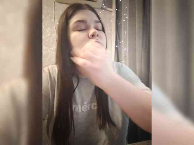 Karina-15 webcam