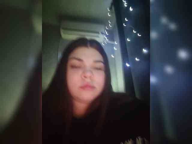 Karina-15 webcam