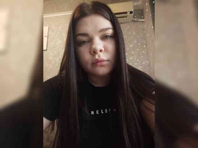 Karina-15 webcam