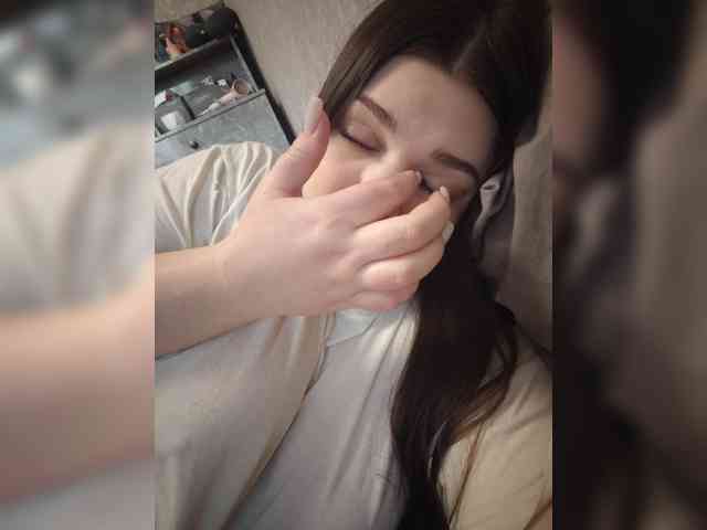 Karina-15 webcam