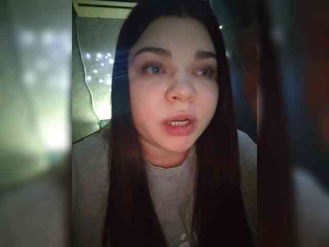 Karina-15 webcam