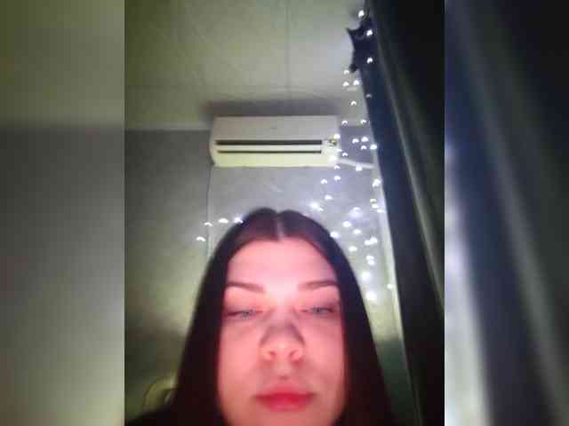 Karina-15 webcam