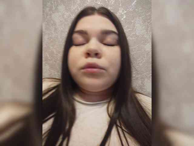Karina-15 webcam
