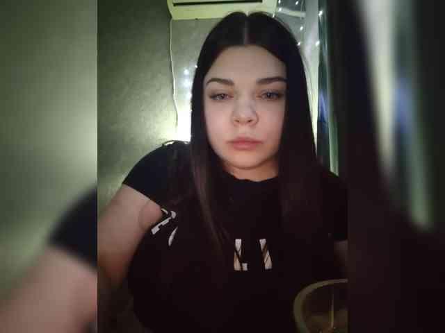 Karina-15 webcam